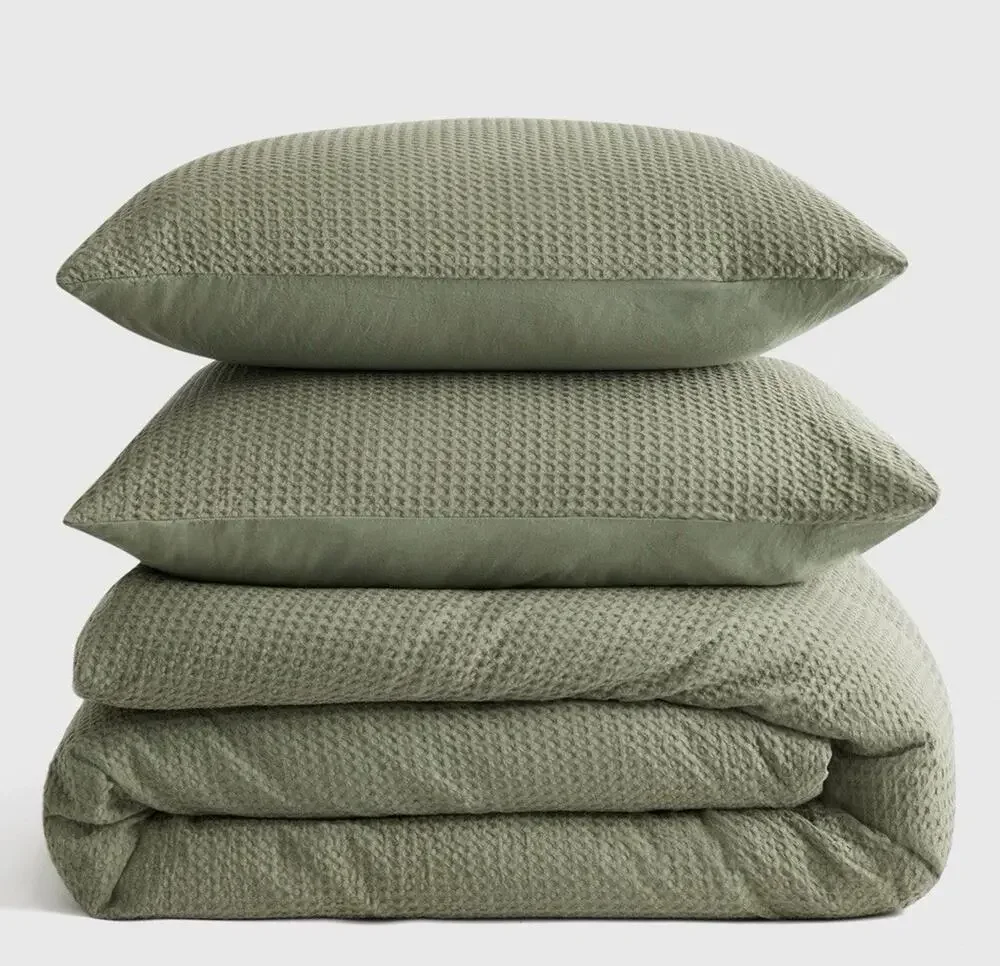NWOT Quince Organic Luxe Honeycomb Duvet Cover Set Full/Queen Olive
